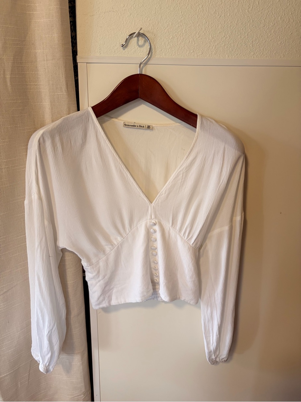 Abercrombie & Fitch White V-Neck Long Sleeve Button Crop Top